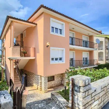 Apartamento Paola *