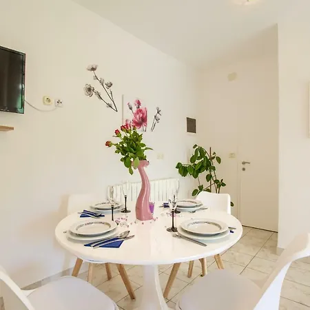 Apartment Paola