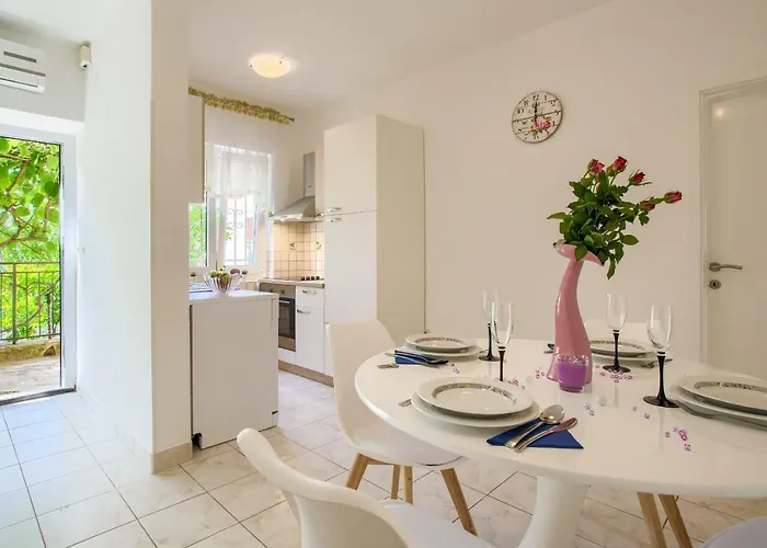 Paola Apartman Póla